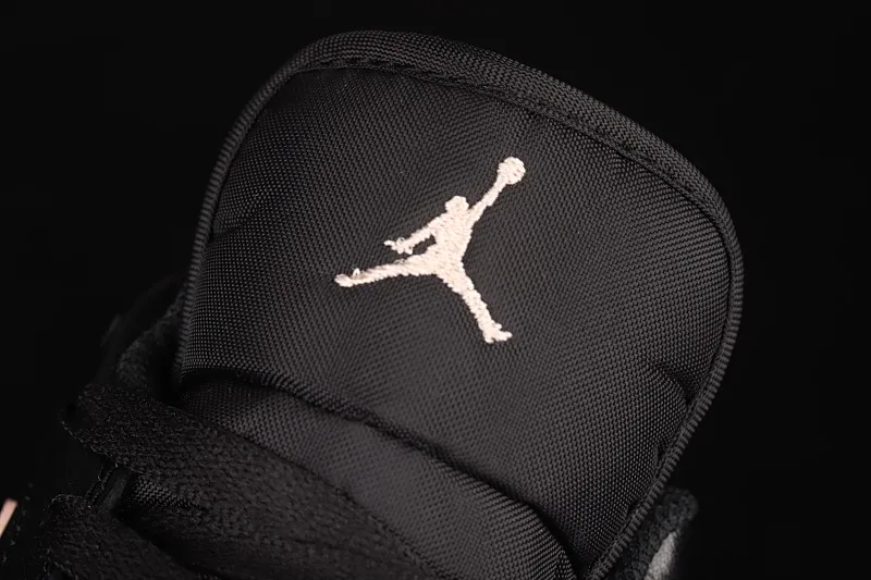 All categories Air Jordan Jordan series basketball shoes Air Jordan 1 Low G version pure original Air Jordan 1 Low AJ1 Joe 1 black powder low-top cultural leisure sports sneakers 553560-034